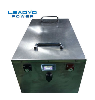 Buon prezzo Batteria ricaricabile del carretto di golf del ciclo profondo 36V 50Ah Lifepo4 con il LCD di BMS And in linea