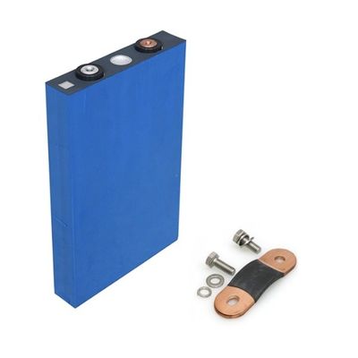 Buon prezzo 3.2V 60AH 65Ah Alta velocità di scarica 4C Lifepo4 Cella prismatica LFP 3.2V in linea